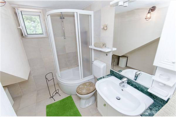 House K1, for 8 persons