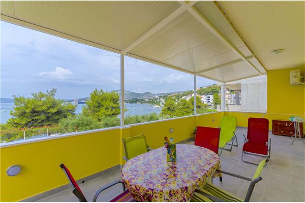 Apartment A1, for 6 persons