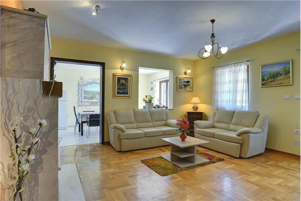 House K1, for 8 persons