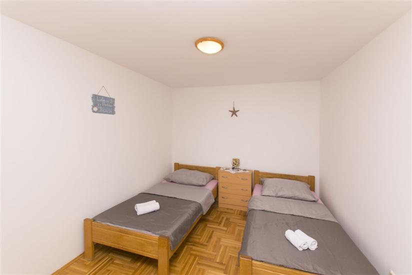 House K1, for 8 persons