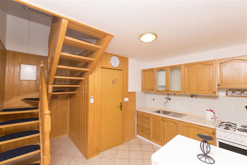 House K1, for 8 persons