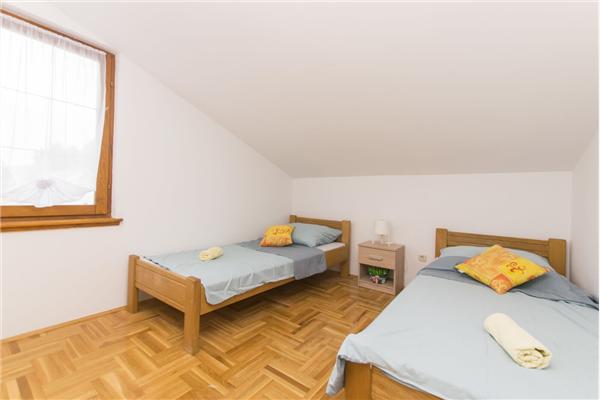 House K1, for 8 persons