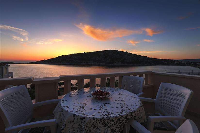 Apartment A1, for 4 persons