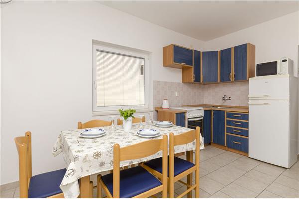 Apartment A1, for 5 persons