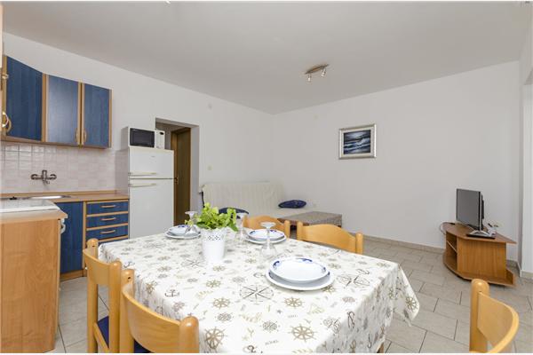 Apartment A1, for 5 persons