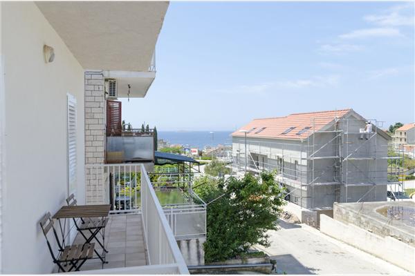 Apartment A2, for 5 persons