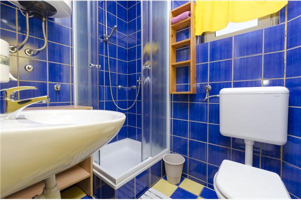 Apartment A2, for 5 persons