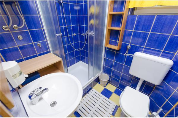 Apartment A2, for 5 persons