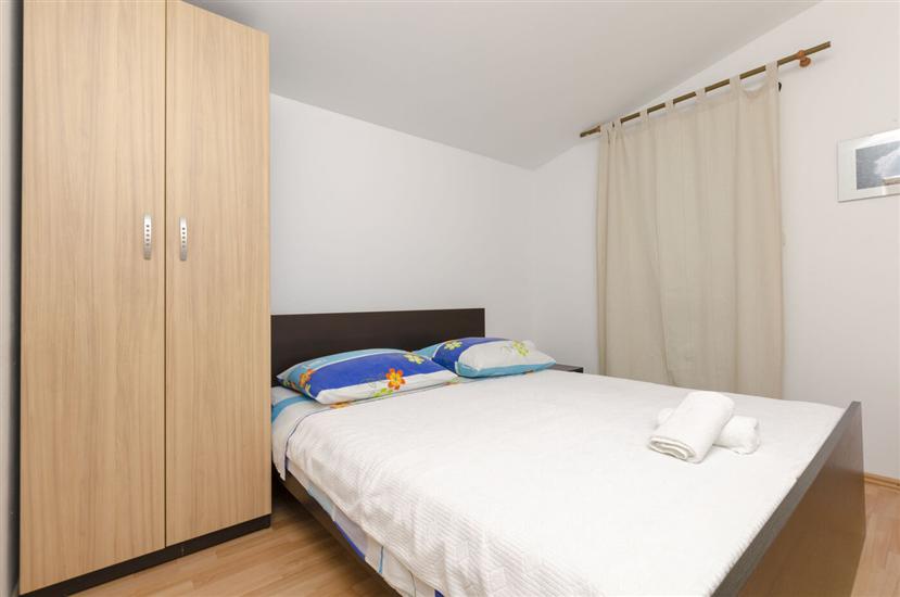 Apartment A3, for 5 persons