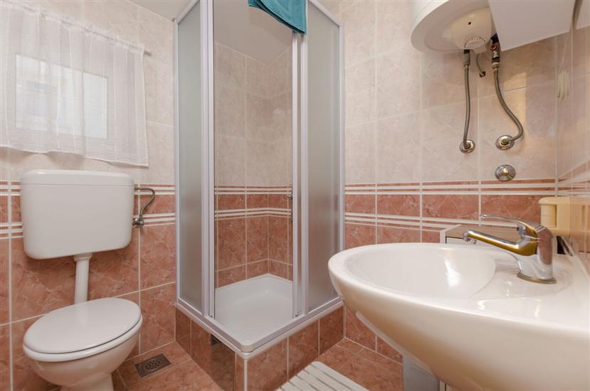 Apartment A3, for 5 persons