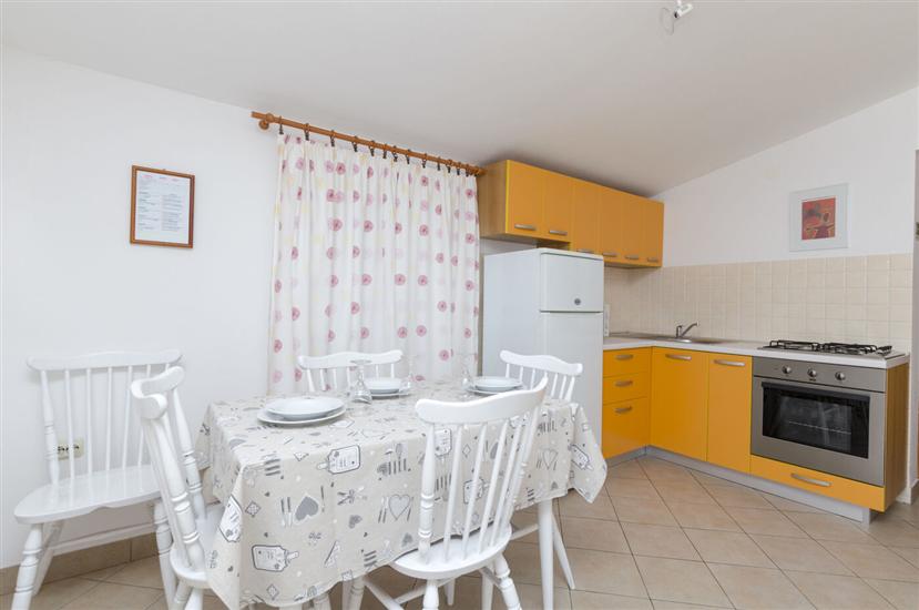 Apartment A3, for 5 persons