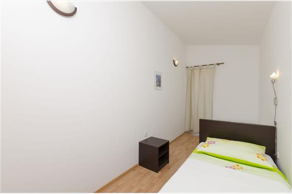 Apartment A4, for 5 persons