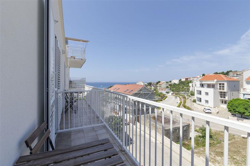 Apartment A4, for 5 persons