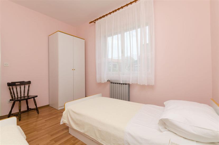 Apartment A2, for 6 persons
