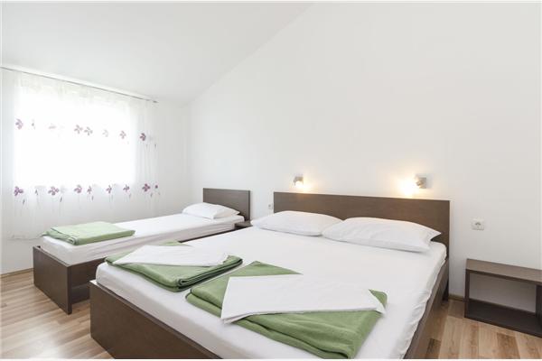 Apartment A2, for 5 persons