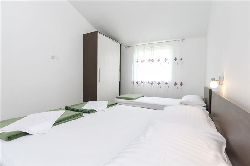 Apartment A2, for 5 persons