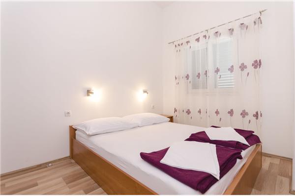 Apartment A2, for 5 persons