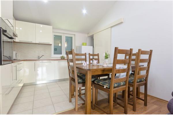 Apartment A2, for 5 persons