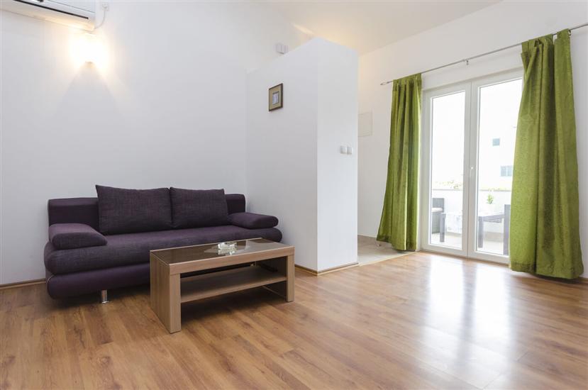 Apartment A2, for 5 persons