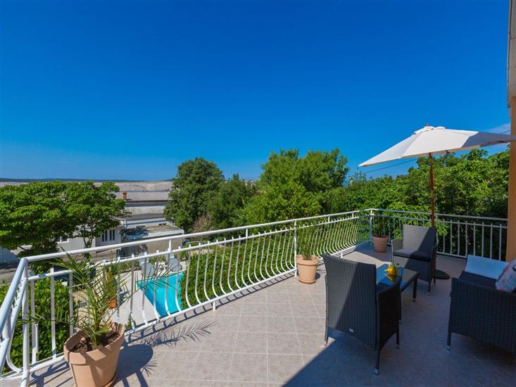 House K1, for 8 persons