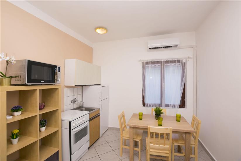 Apartment A2, for 4 persons