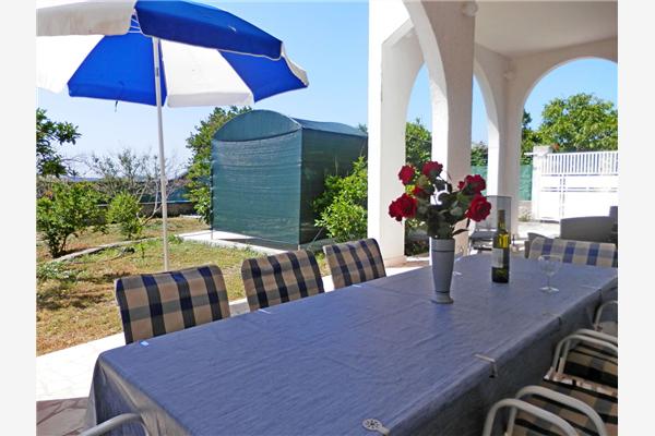 Apartment A1, for 6 persons