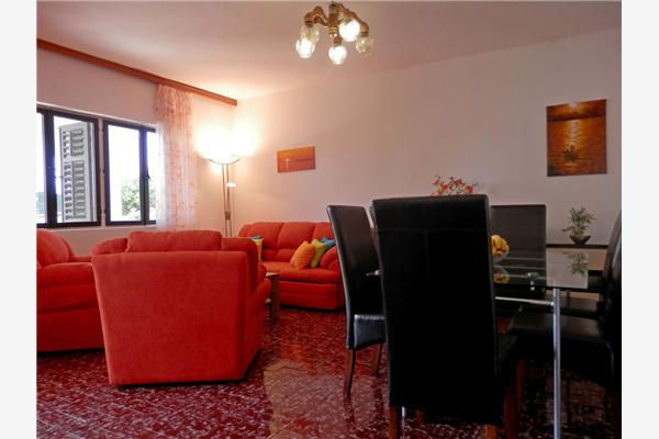 Apartment A1, for 6 persons