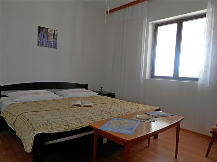 Apartment A1, for 6 persons
