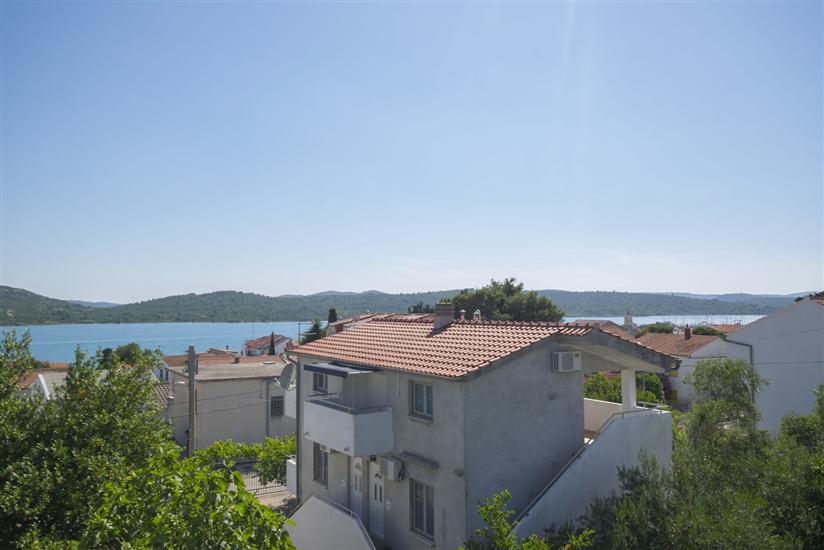 Apartment A3, for 6 persons