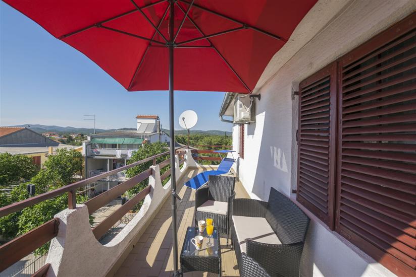 Apartment A3, for 6 persons