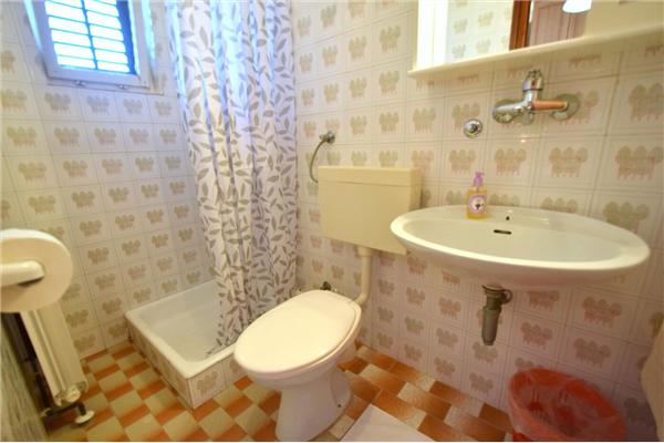 Room A2, for 2 persons