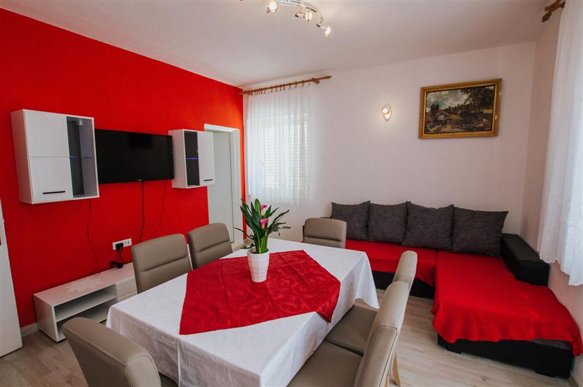 House K1, for 8 persons