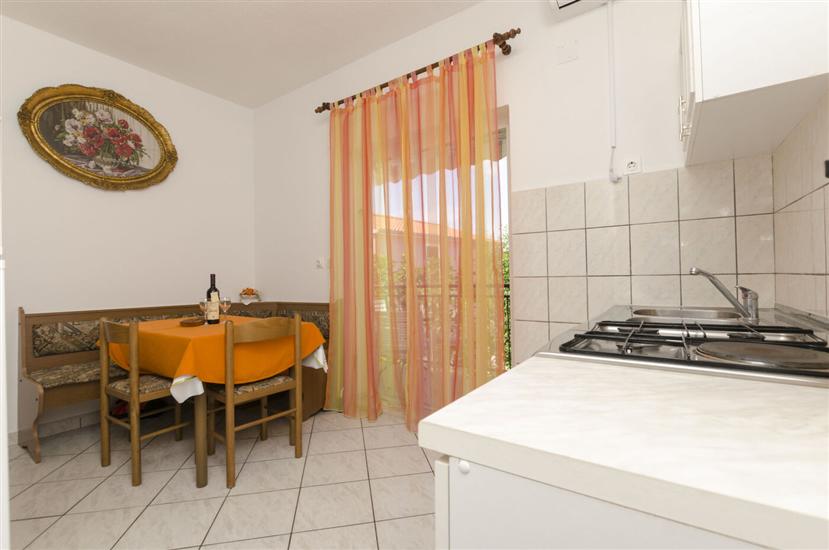 Apartment A2, for 4 persons