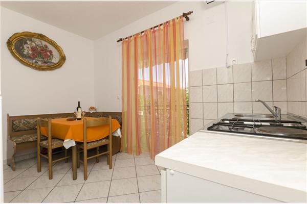 Apartment A2, for 4 persons