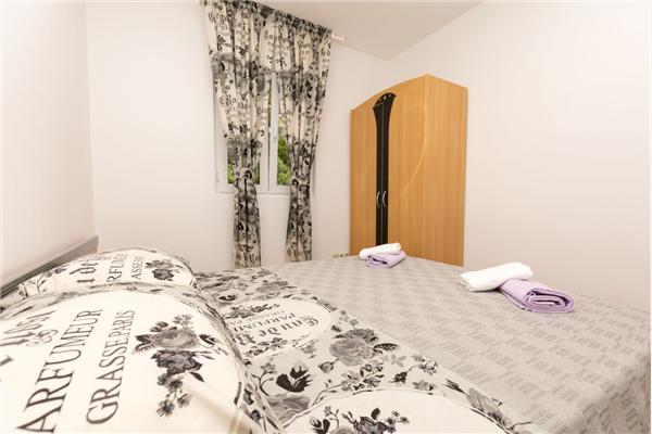 Apartment A1, for 8 persons