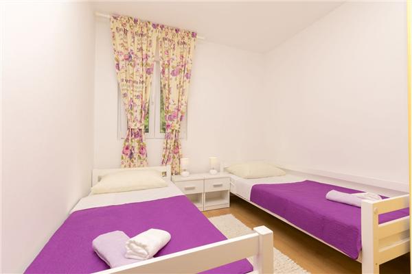 Apartment A1, for 8 persons