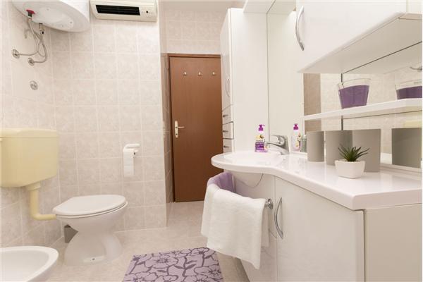 Apartment A1, for 8 persons