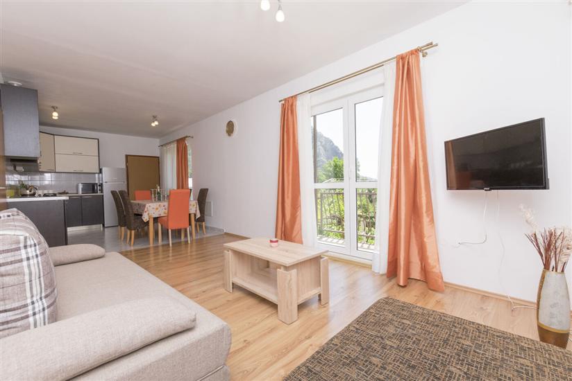 Apartment A1, for 8 persons