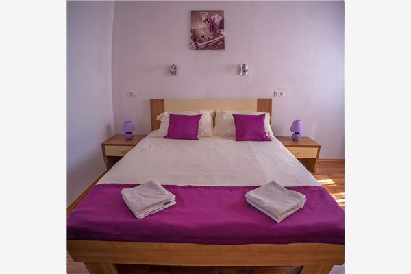 Apartment A1, for 5 persons