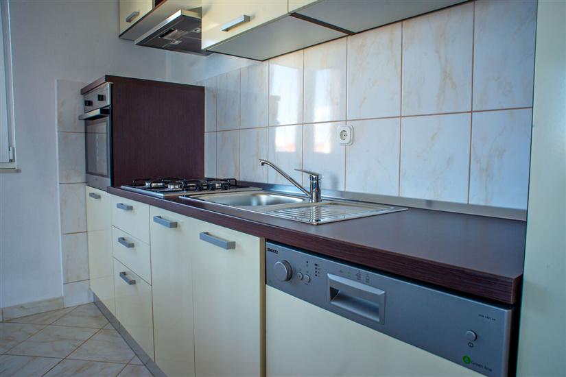 Apartment A1, for 5 persons