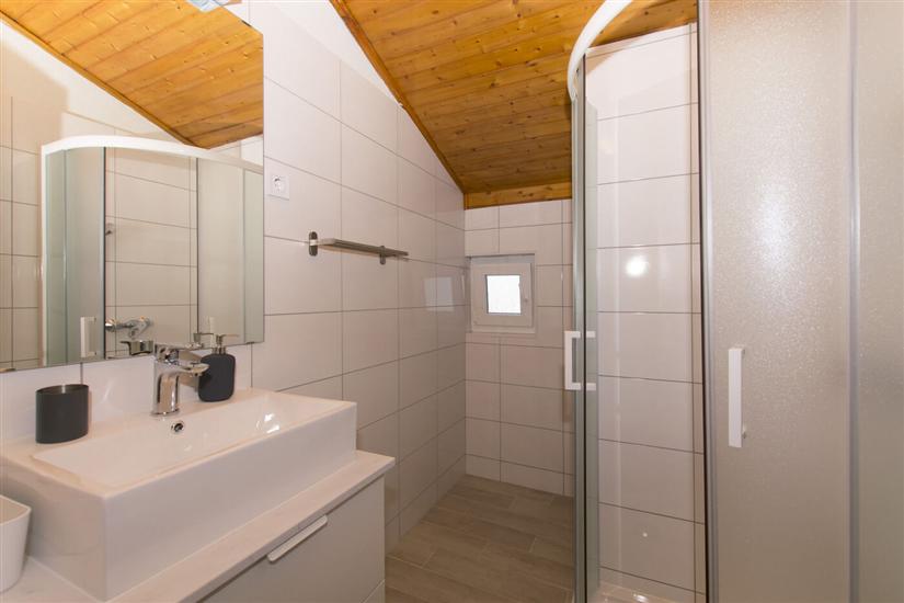 Apartment A3, for 5 persons