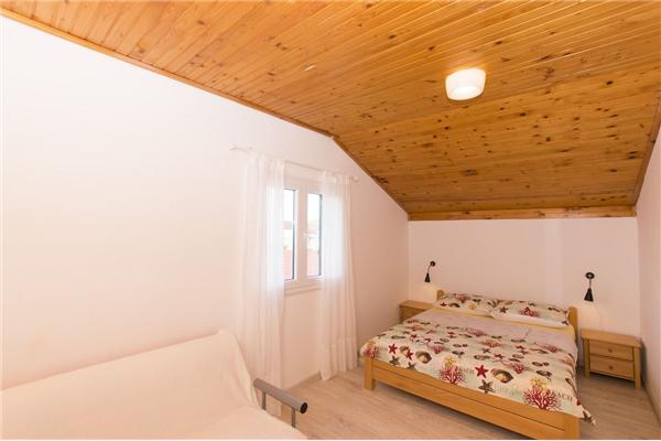 Apartment A3, for 5 persons