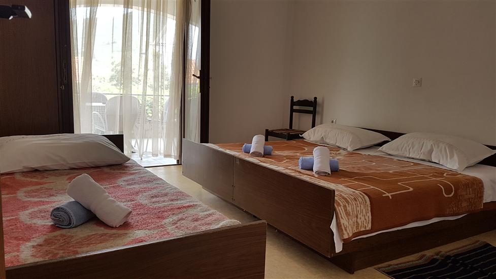 House K1, for 11 persons