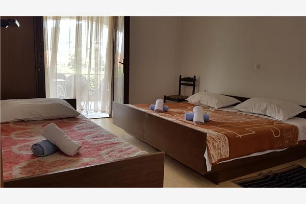 House K1, for 11 persons