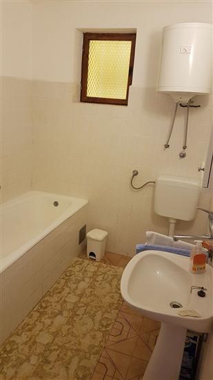 House K1, for 11 persons