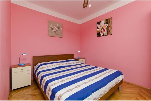 Apartment A2, for 5 persons