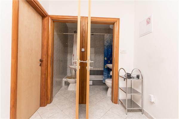 Apartment A3, for 6 persons
