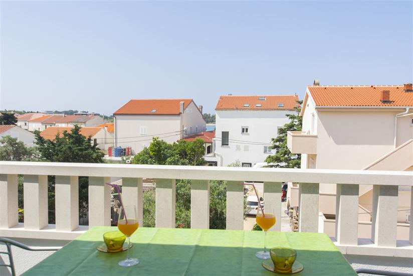 Apartment A4, for 4 persons