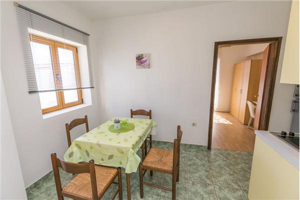 Apartment A2, for 4 persons