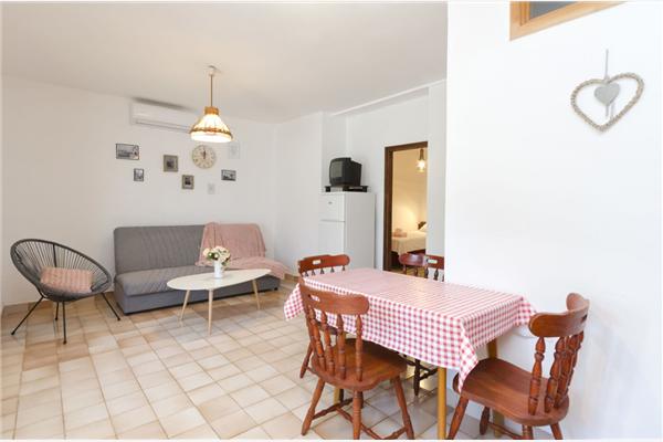 Apartment A1, for 5 persons